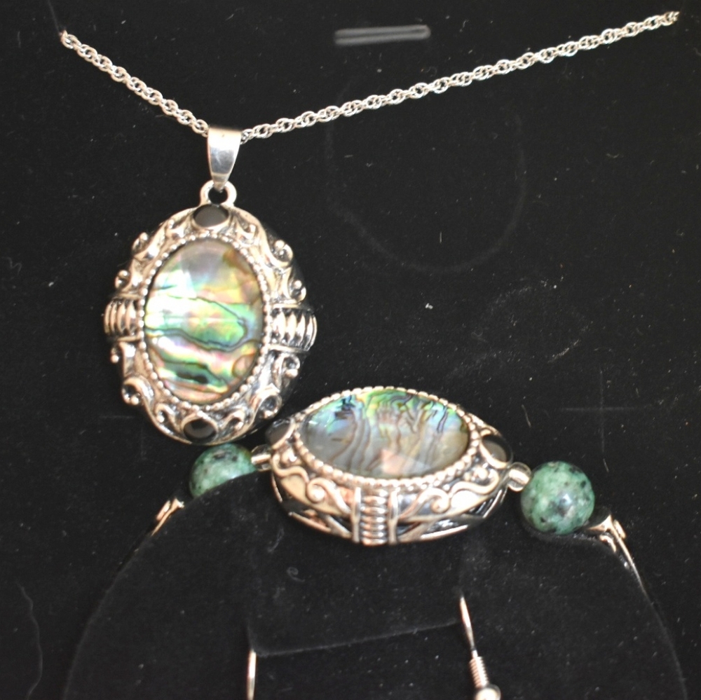 NIB 24+ CTTW Abalone jewelry set - Picture 2 of 5